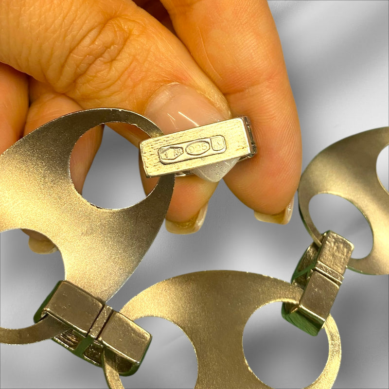 Vintage 1960s Enamelled Bracelet in 925 Sterling Silver – Bayonet Clasp – 42g