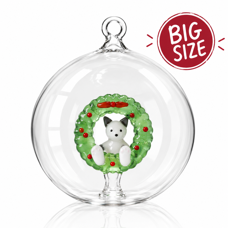 TABBY CAT – WHITE CAT IN CHRISTMAS WREATH BALL – 12 CM